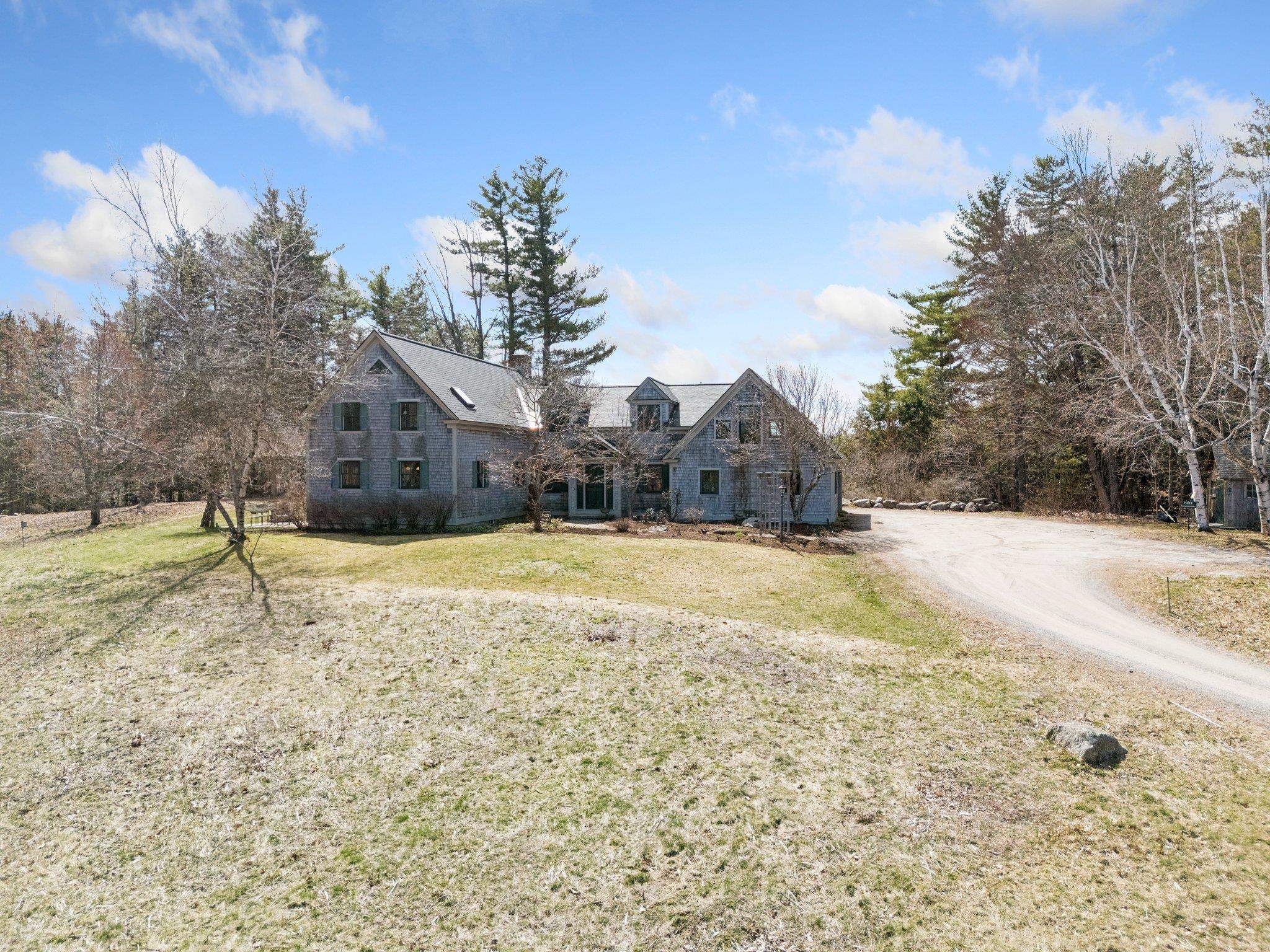 152 Windy Row