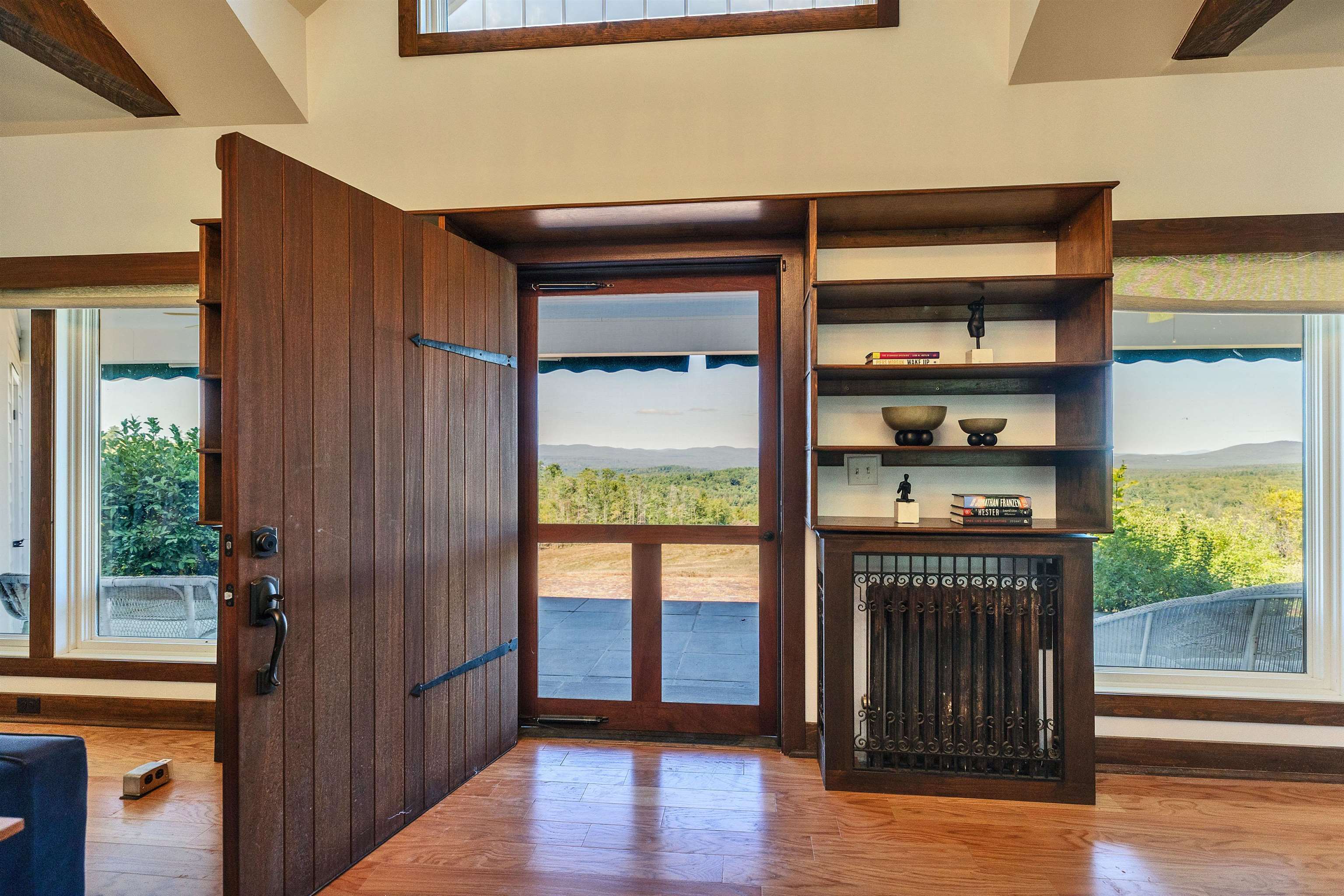 477 E Mountain Road