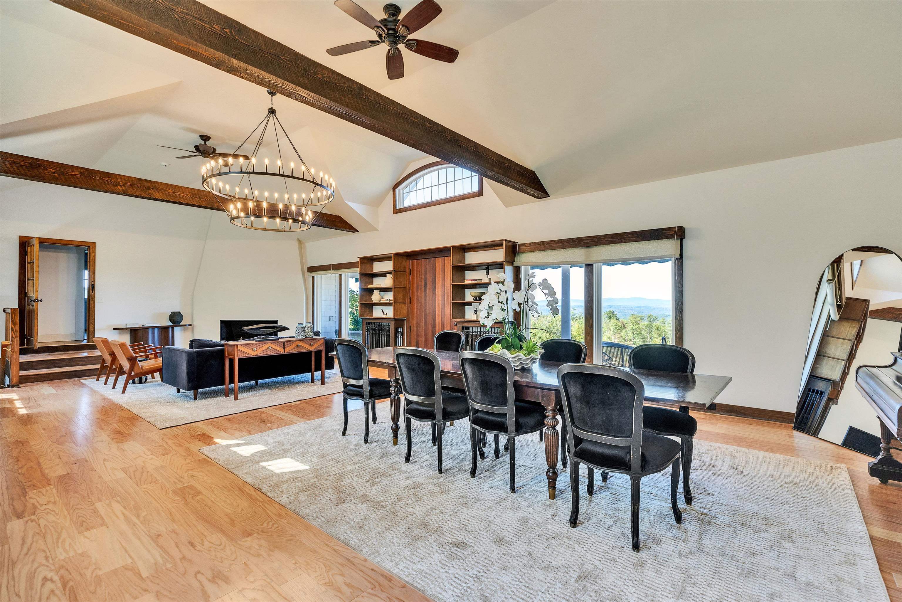 477 E Mountain Road