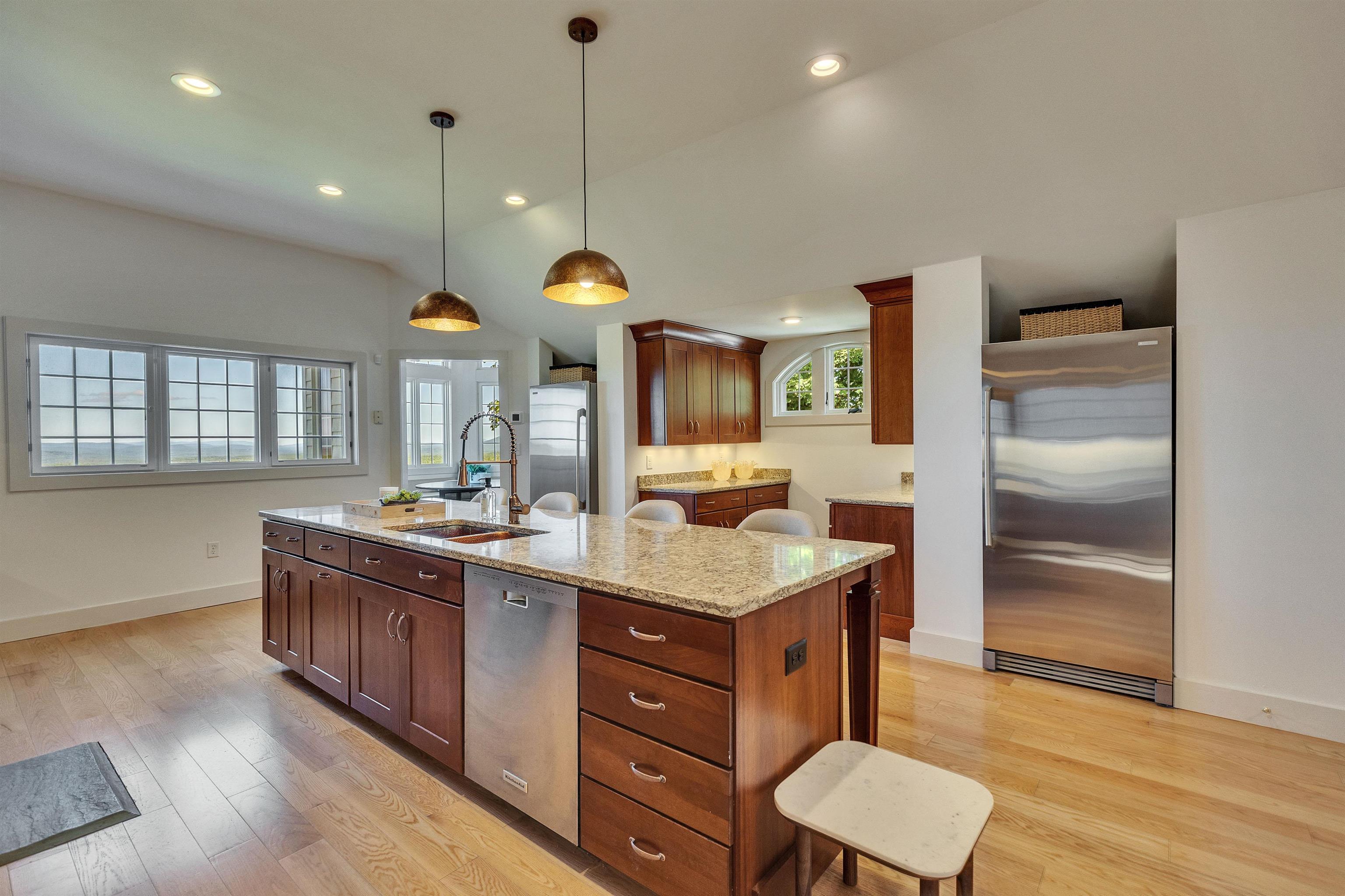477 E Mountain Road