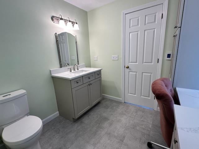 18 Colonial Square Unit: 18