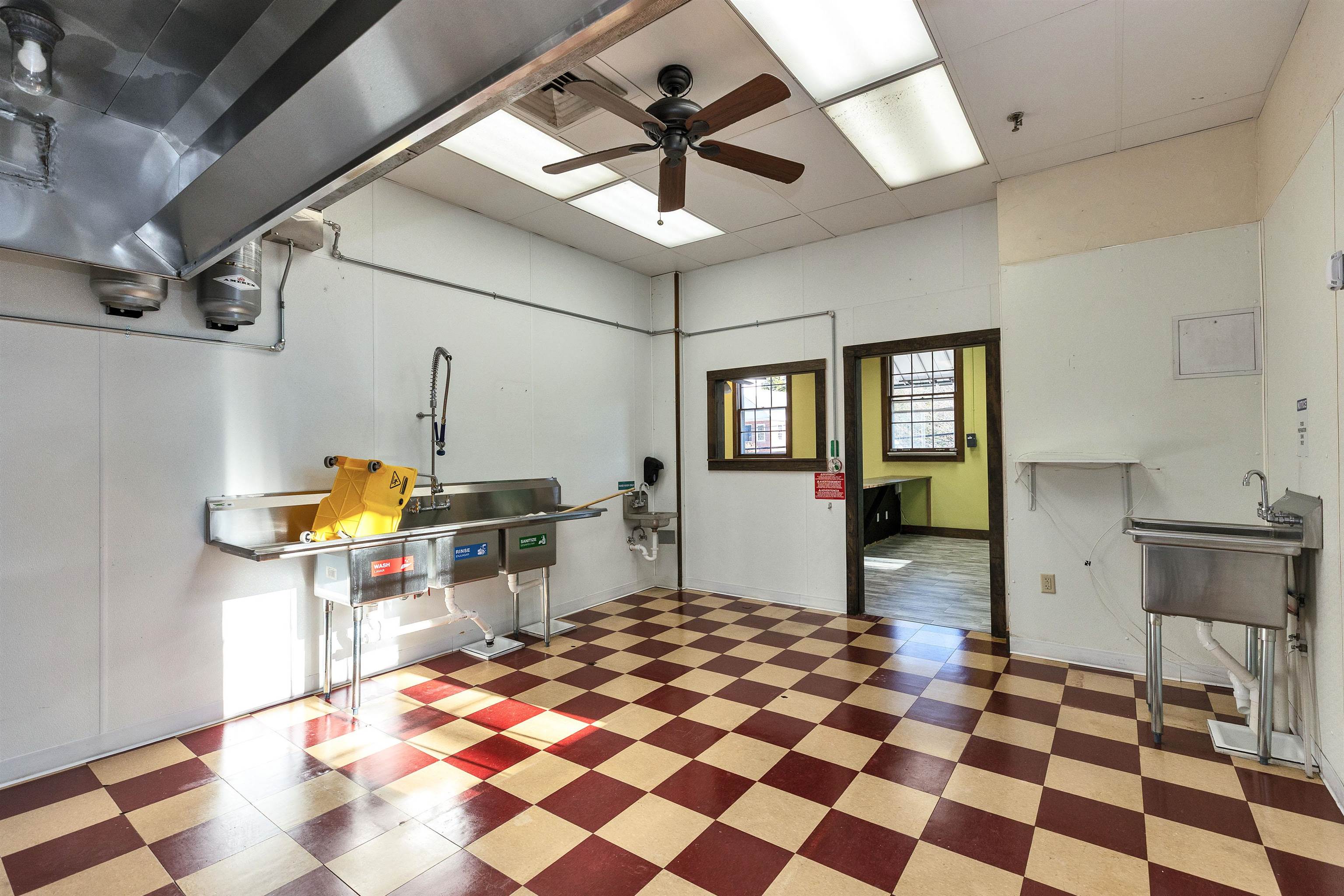 43 Grove Street Unit: Unit A