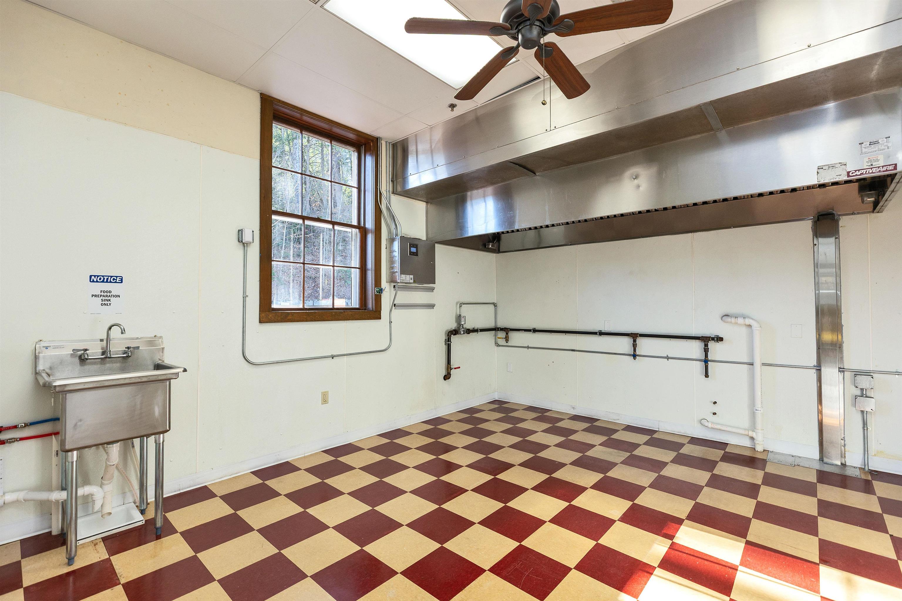 43 Grove Street Unit: Unit A