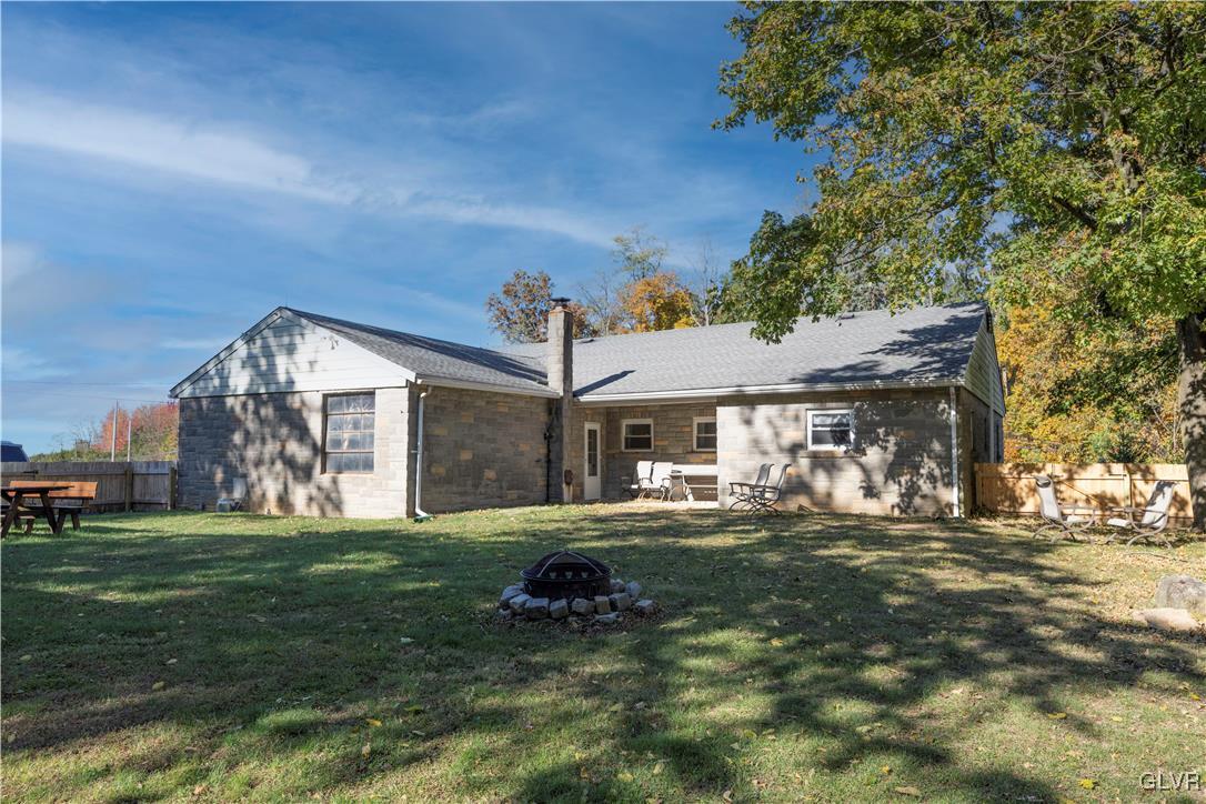 1365 Sleepy Hollow Road