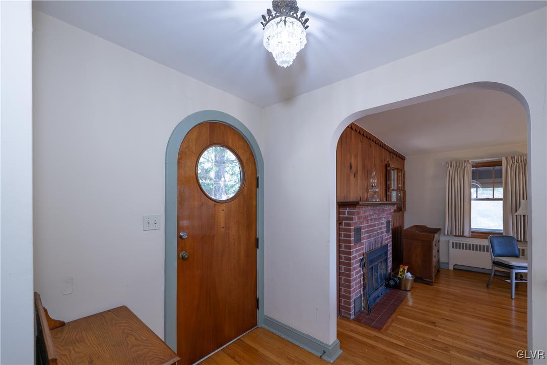 3466 Honeysuckle Road