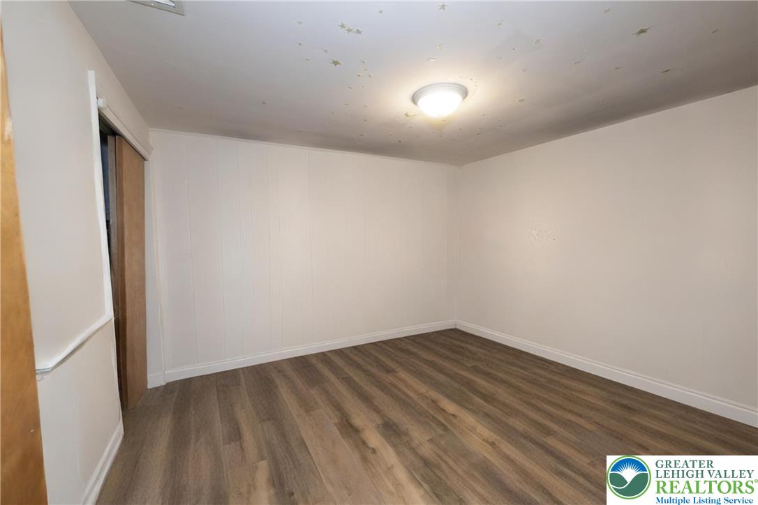 7850 Locust Valley Road