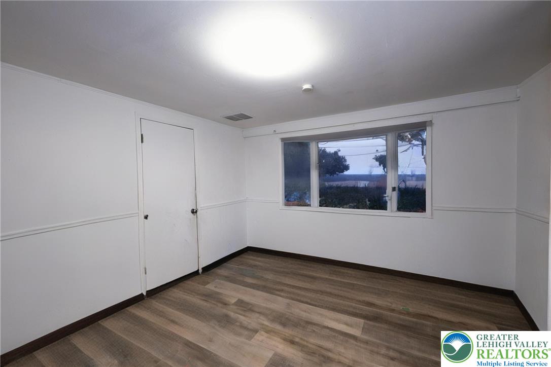 7850 Locust Valley Road