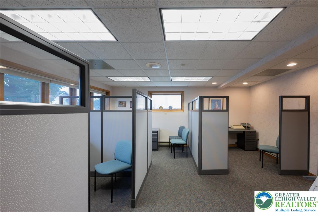 233 Pershing Boulevard