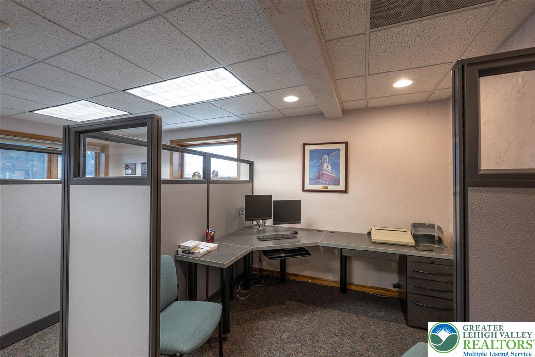 233 Pershing Boulevard