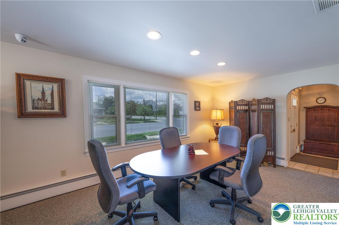 233 Pershing Boulevard