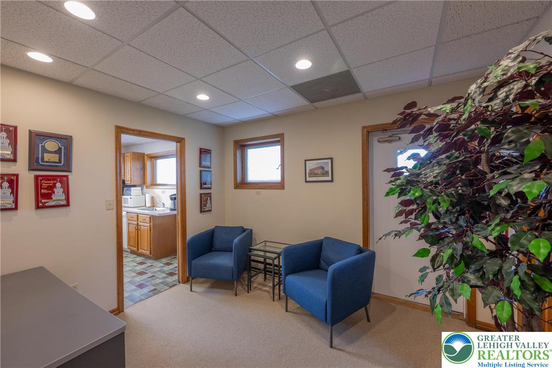 233 Pershing Boulevard