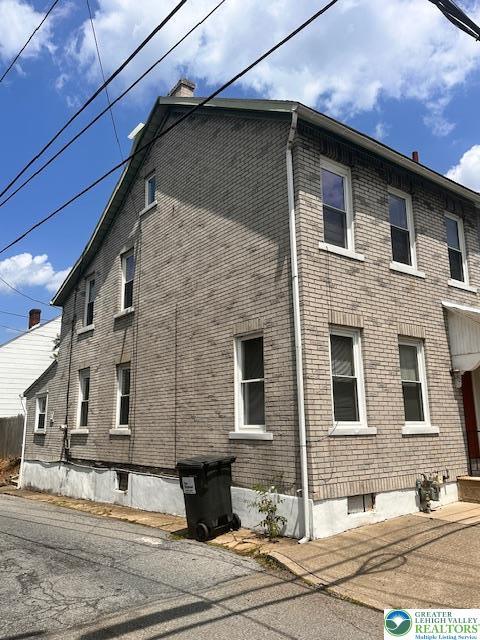 121 East Garrison Street