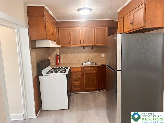 121 East Garrison Street