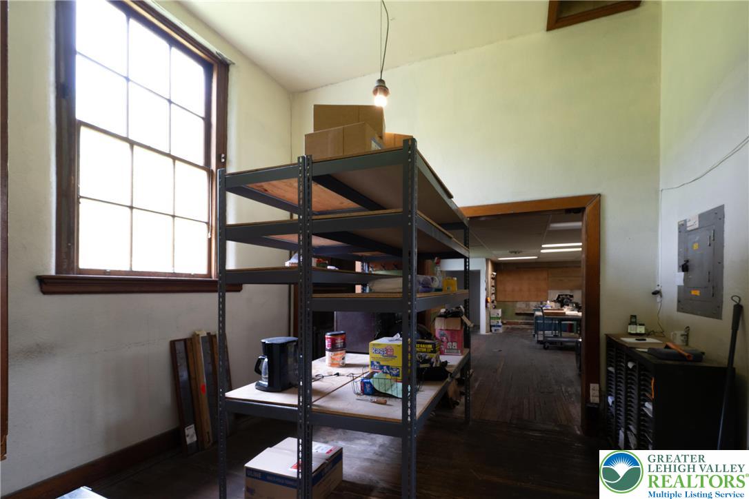 2333 Northwood Avenue