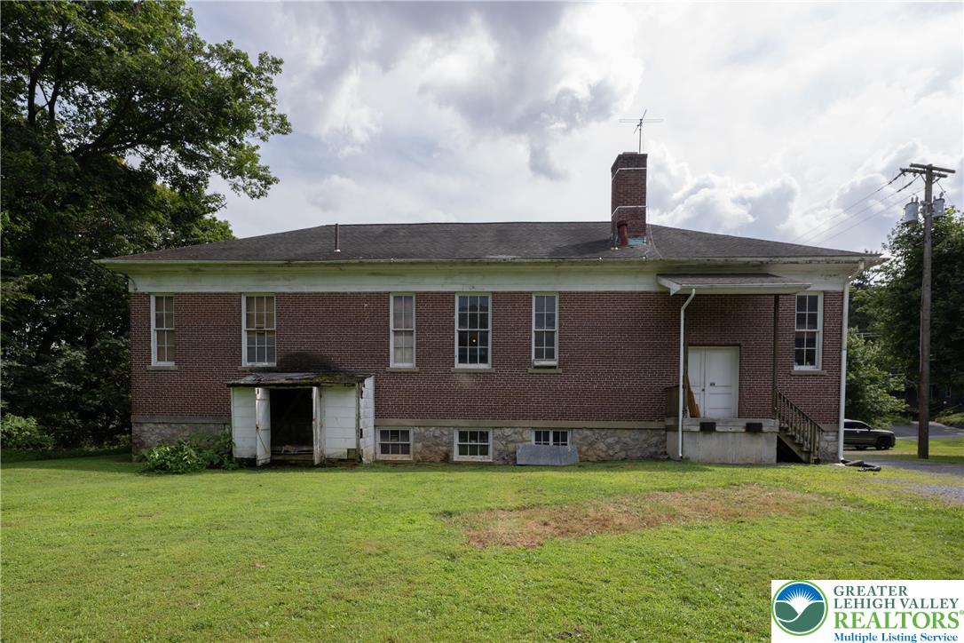 2333 Northwood Avenue