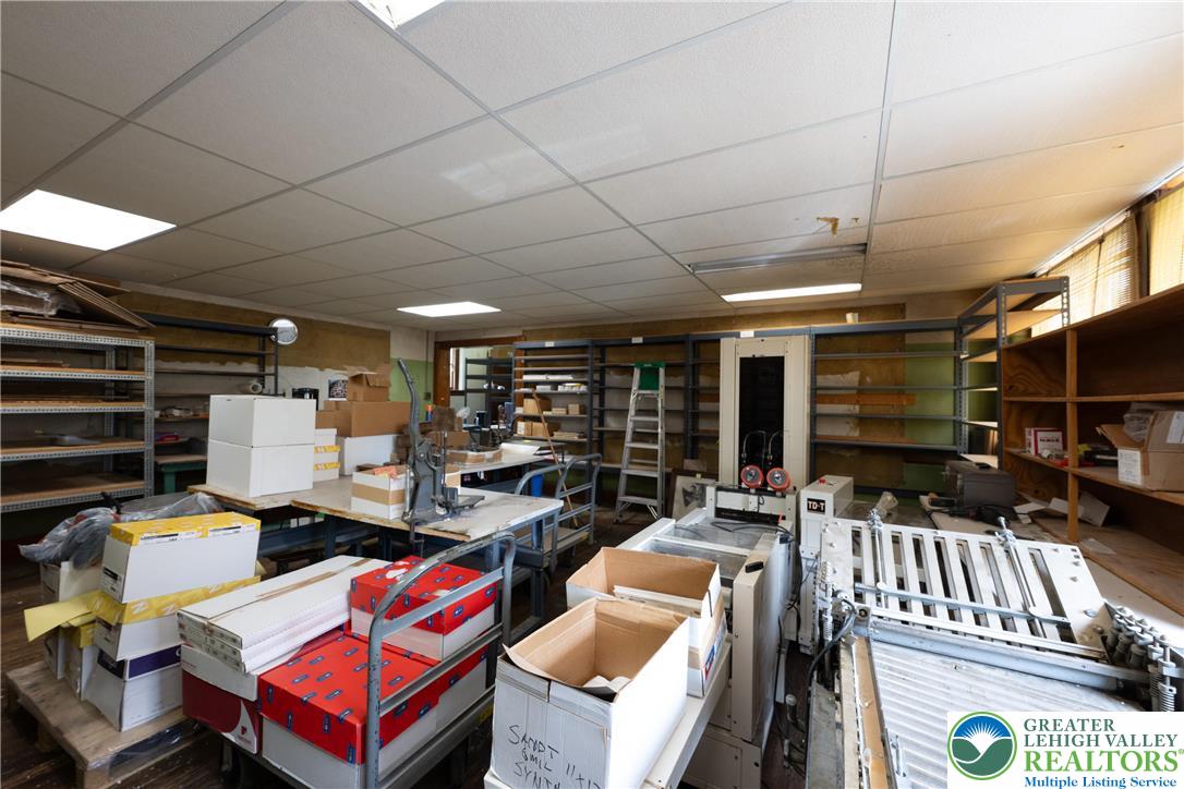 2333 Northwood Avenue