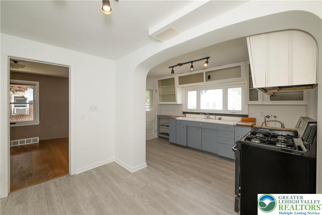 1460 Jefferson Street