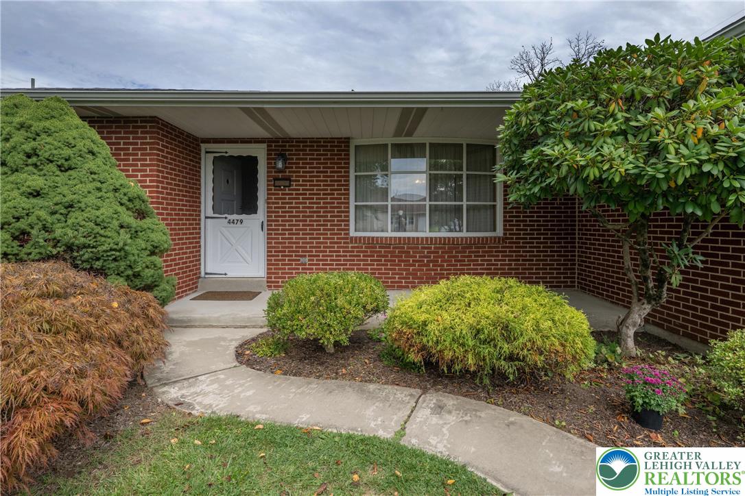 4479 North Sunset Drive