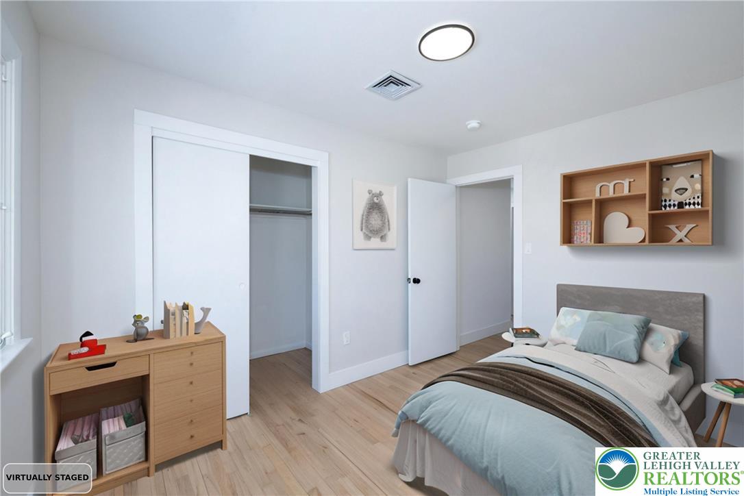 624 East 8th Street
