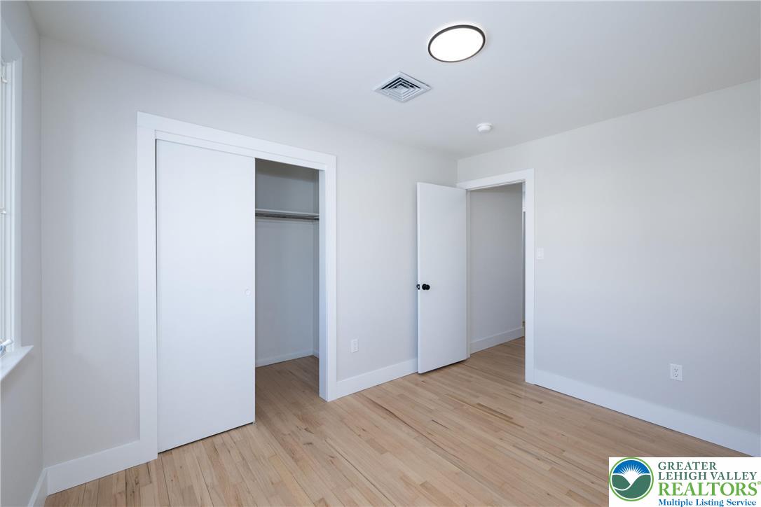 624 East 8th Street
