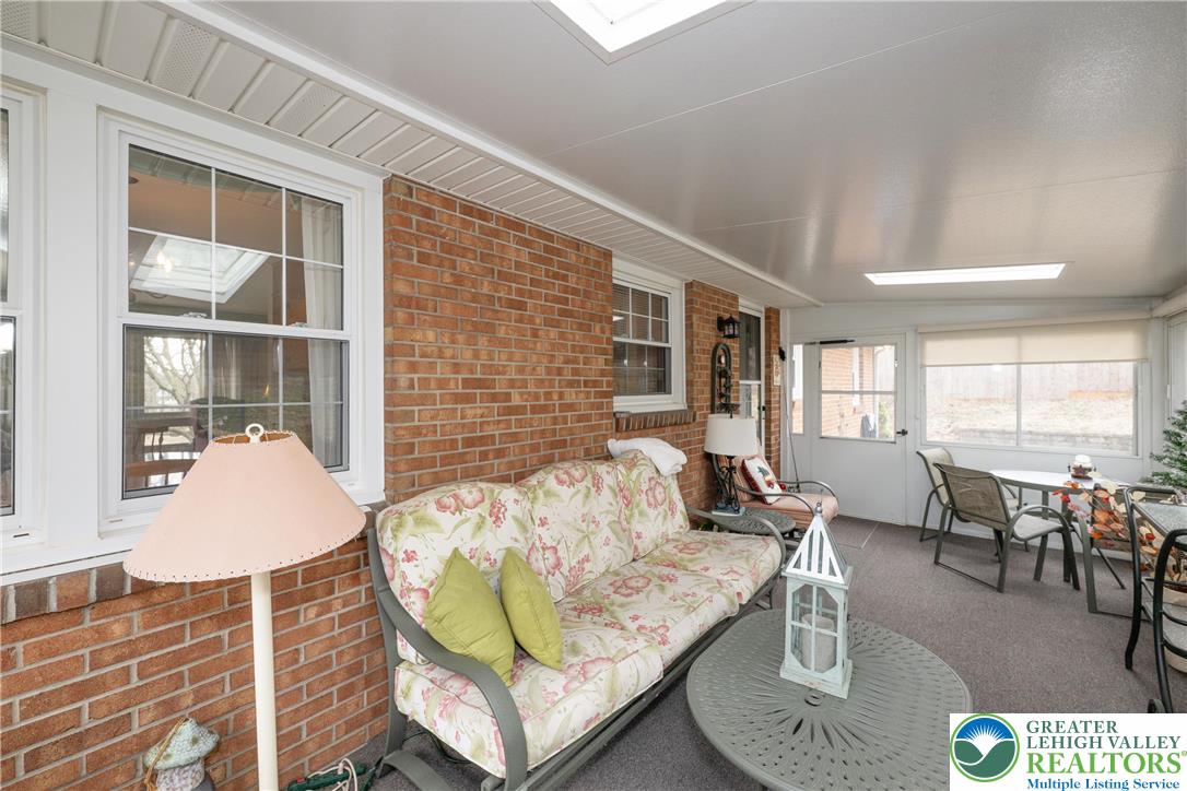 5556 Park Valley Road