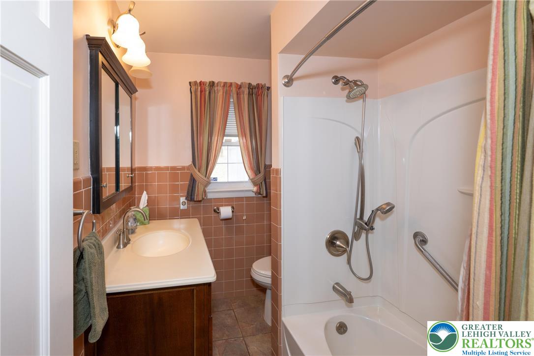 5556 Park Valley Road