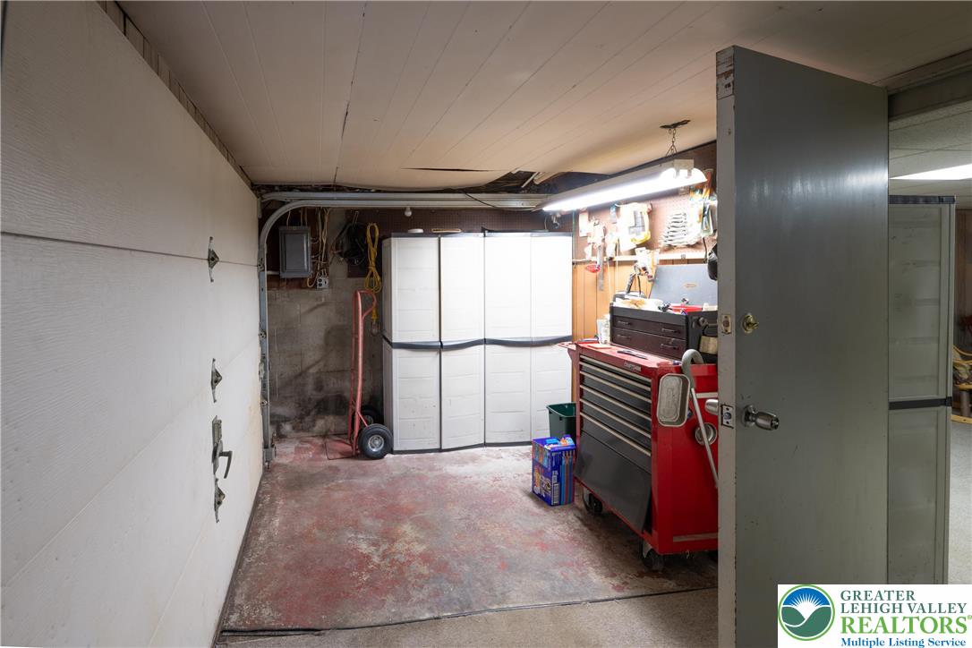 5556 Park Valley Road