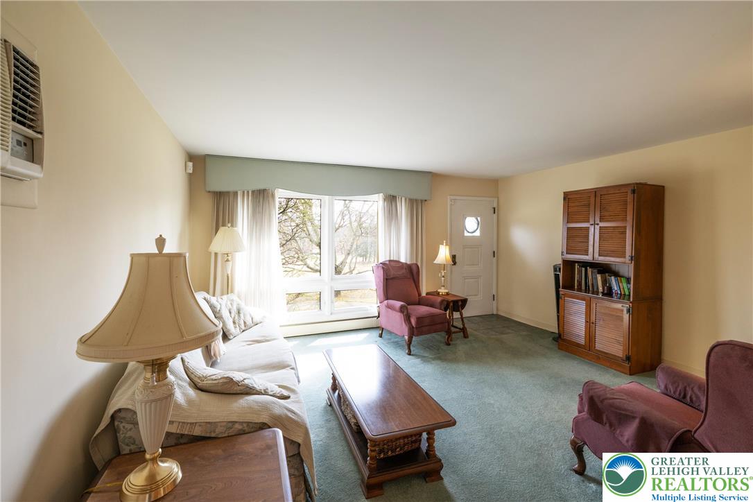 5556 Park Valley Road