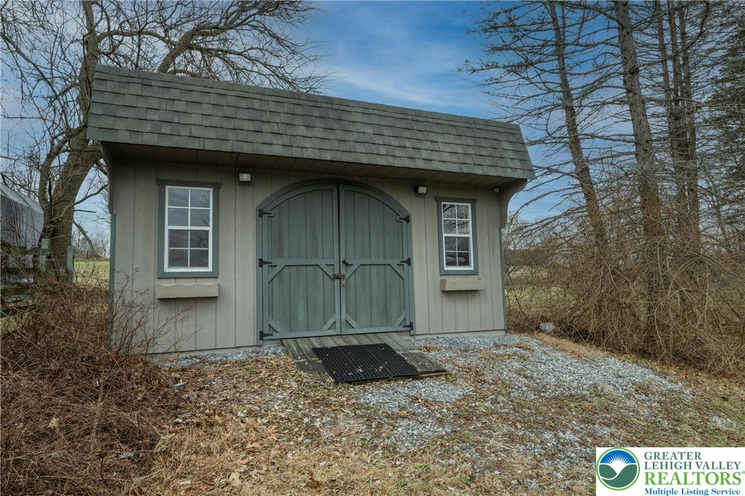 5556 Park Valley Road