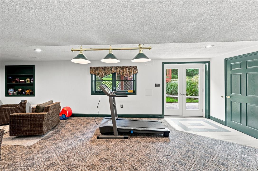 30 Creekside Court