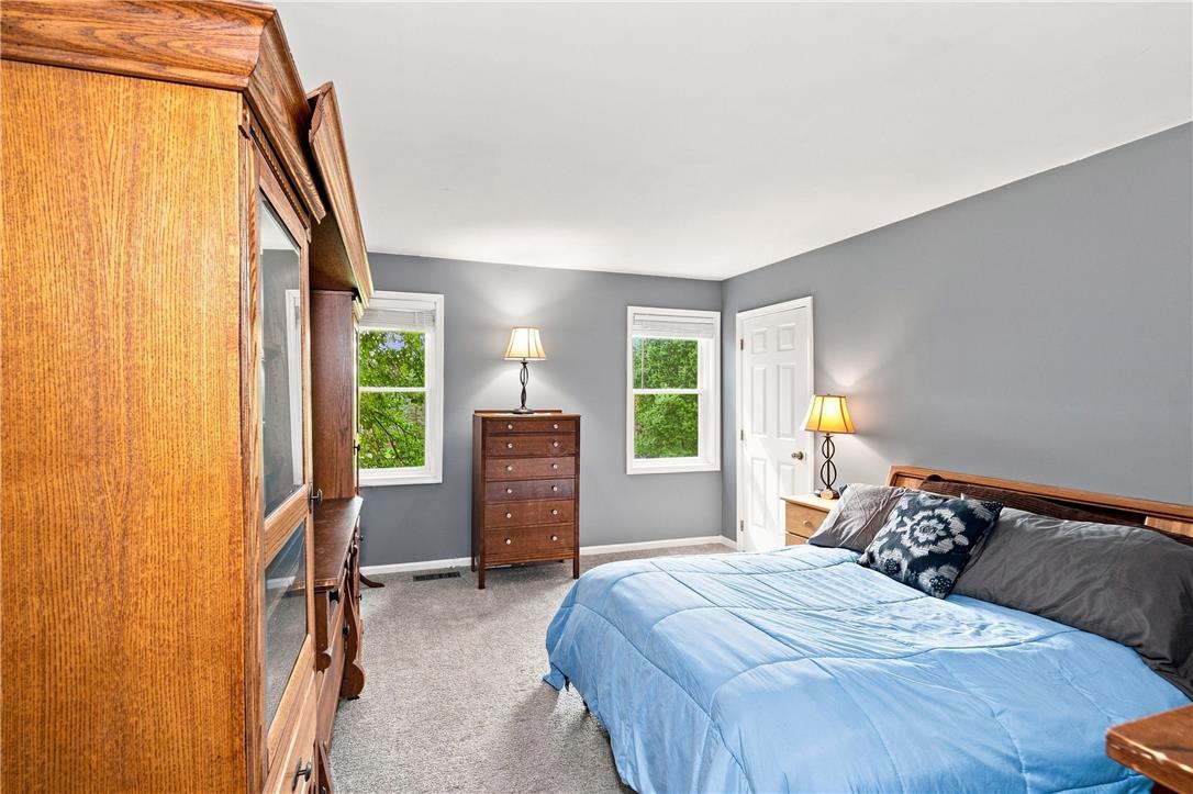 30 Creekside Court