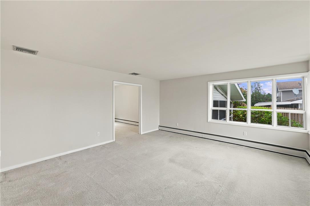 1525 Graham