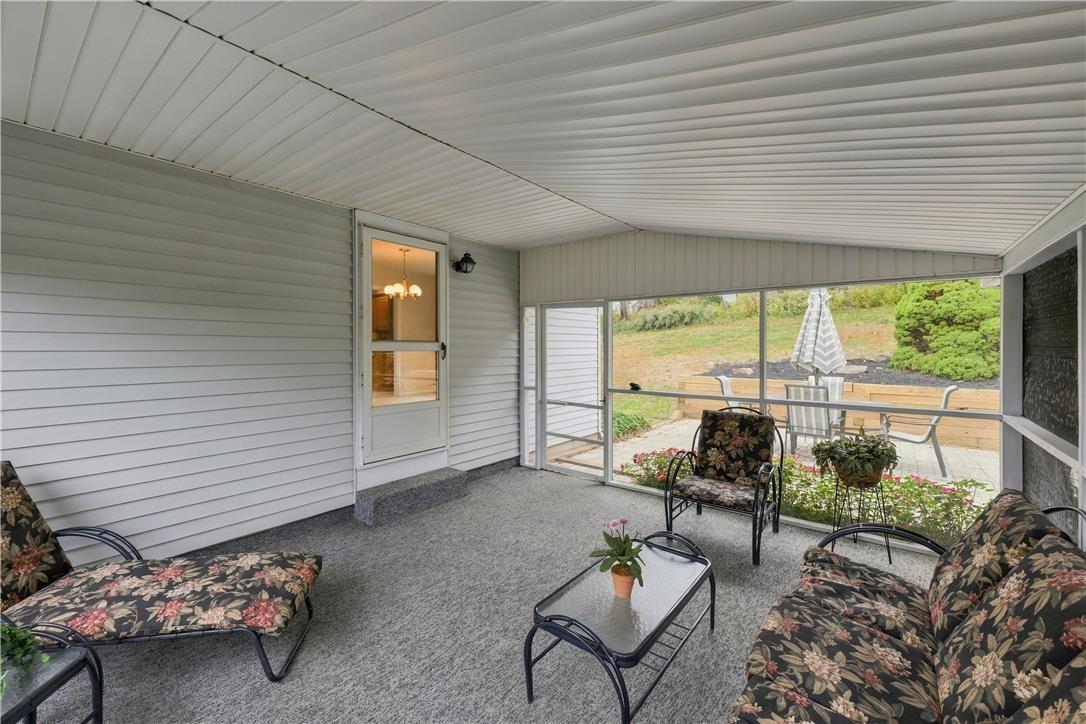 1525 Graham