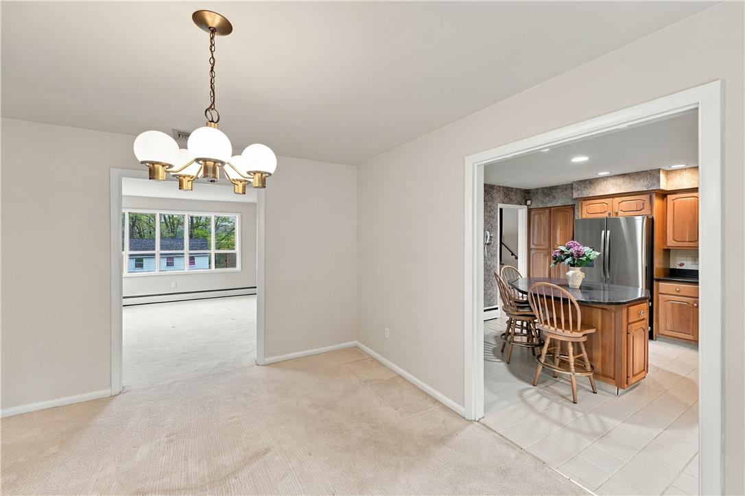1525 Graham
