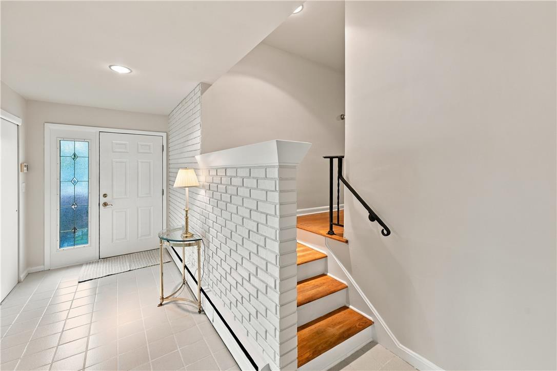 1525 Graham