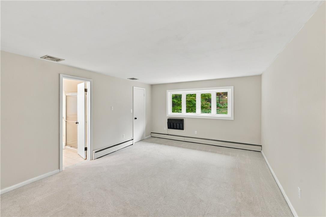 1525 Graham
