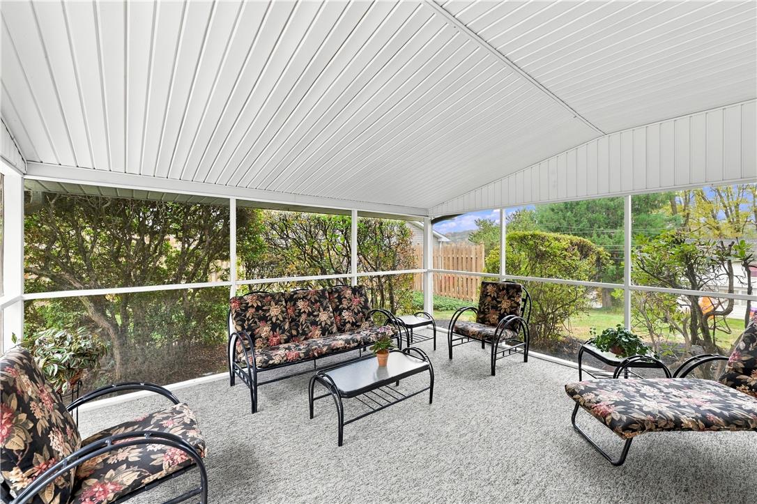 1525 Graham