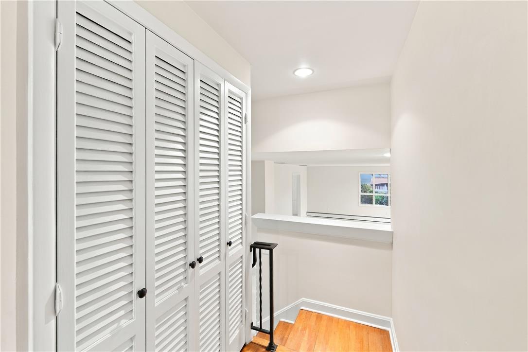1525 Graham