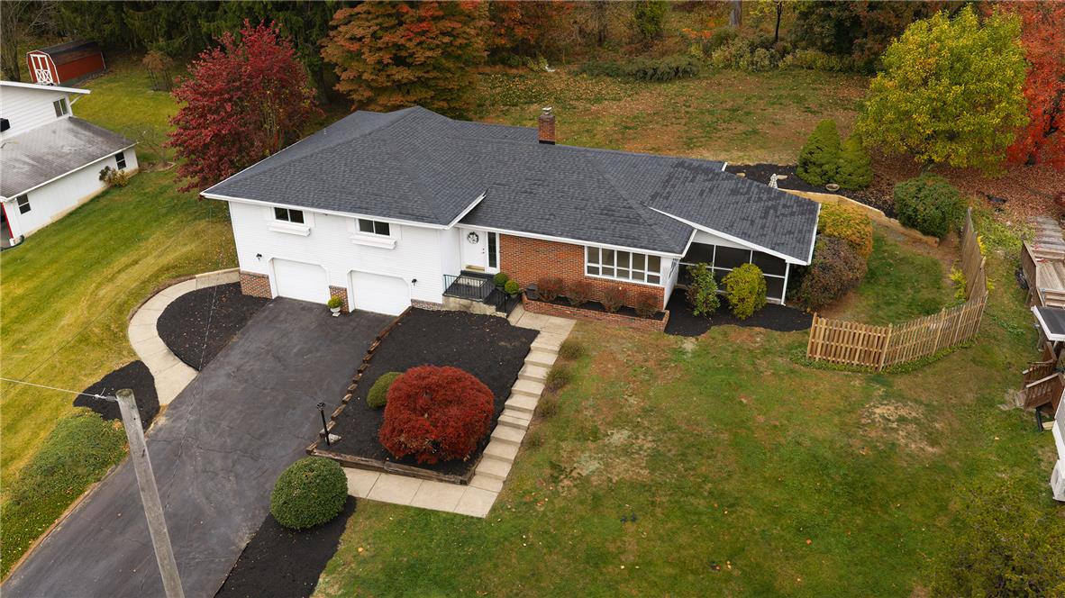 1525 Graham