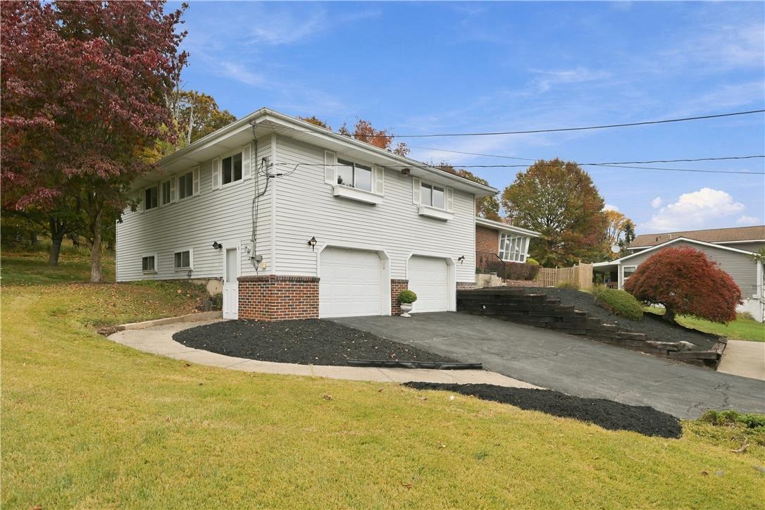 1525 Graham