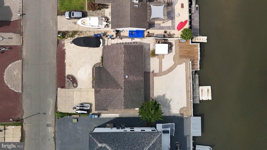 19 LOUISIANA DRIVE