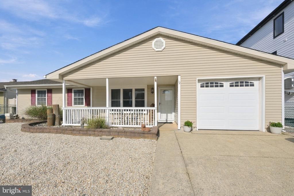 19 LOUISIANA DRIVE