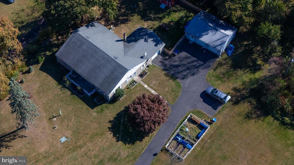 1365 SLEEPY HOLLOW ROAD