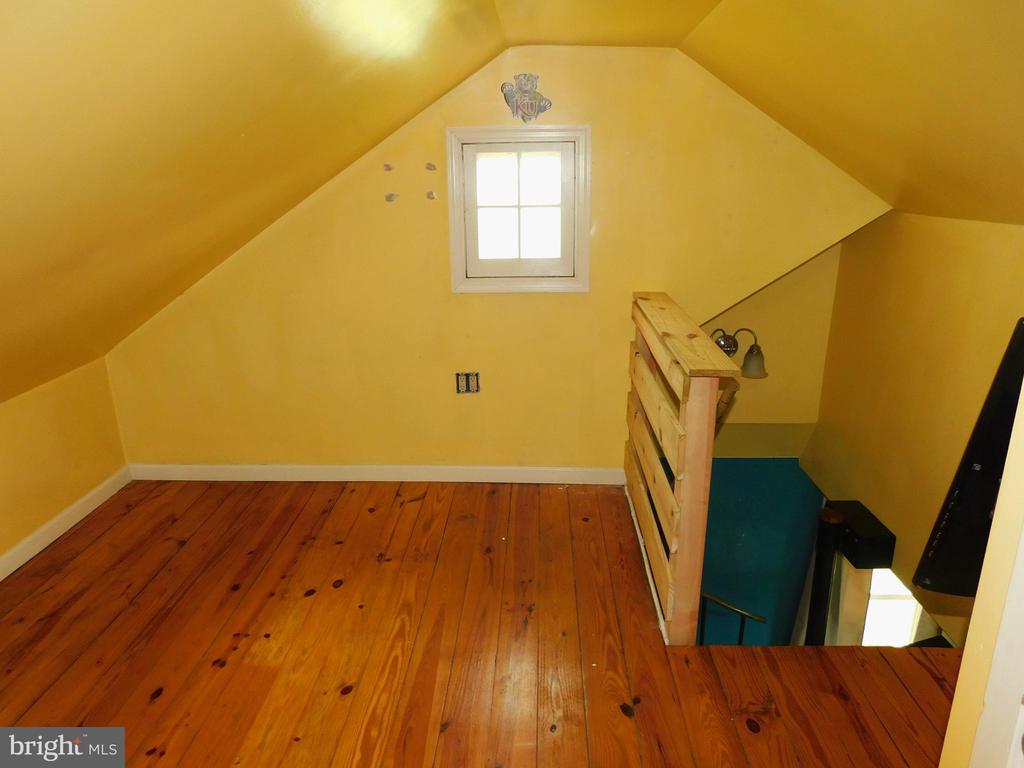 415 RICHLANDTOWN PIKE