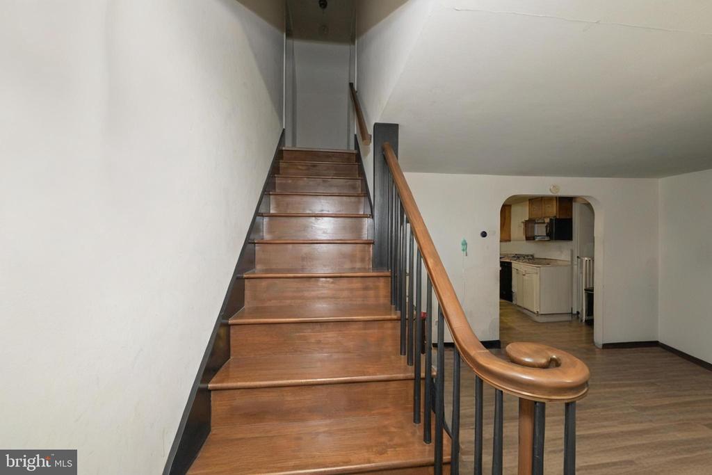 7850 LOCUST VALLEY ROAD