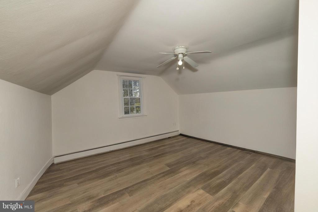 7850 LOCUST VALLEY ROAD