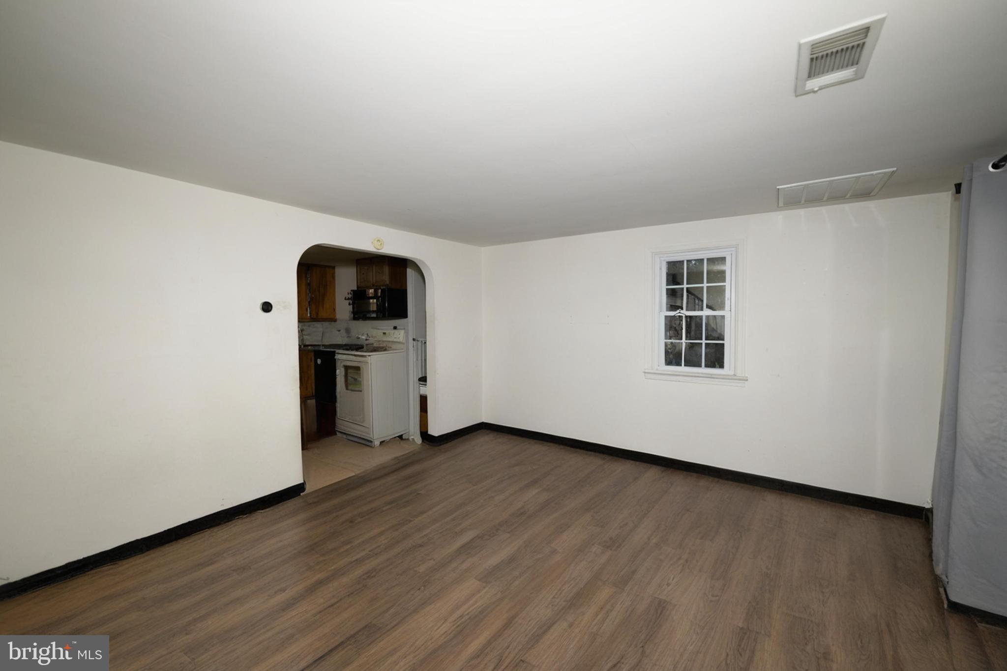 7850 LOCUST VALLEY ROAD