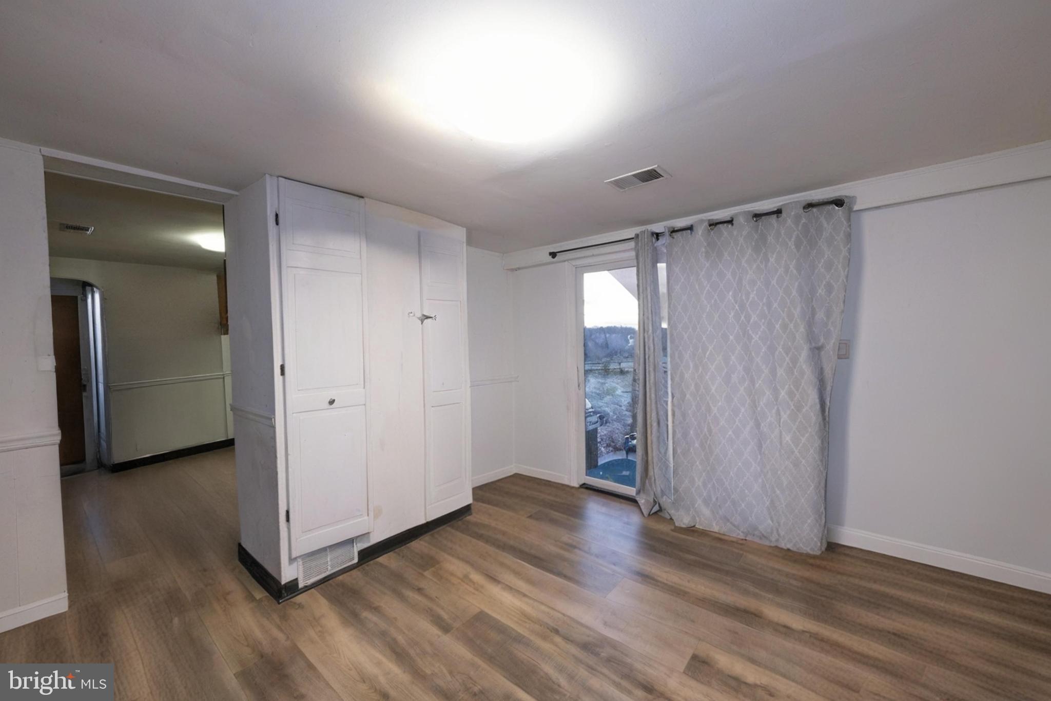 7850 LOCUST VALLEY ROAD