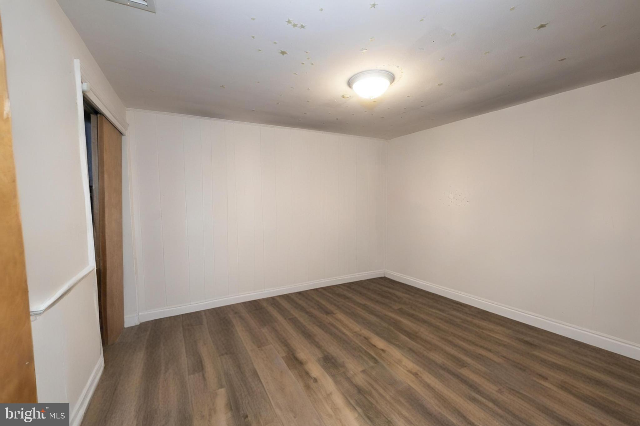 7850 LOCUST VALLEY ROAD