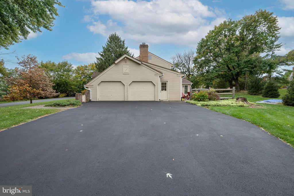2570 MILLBROOK DRIVE